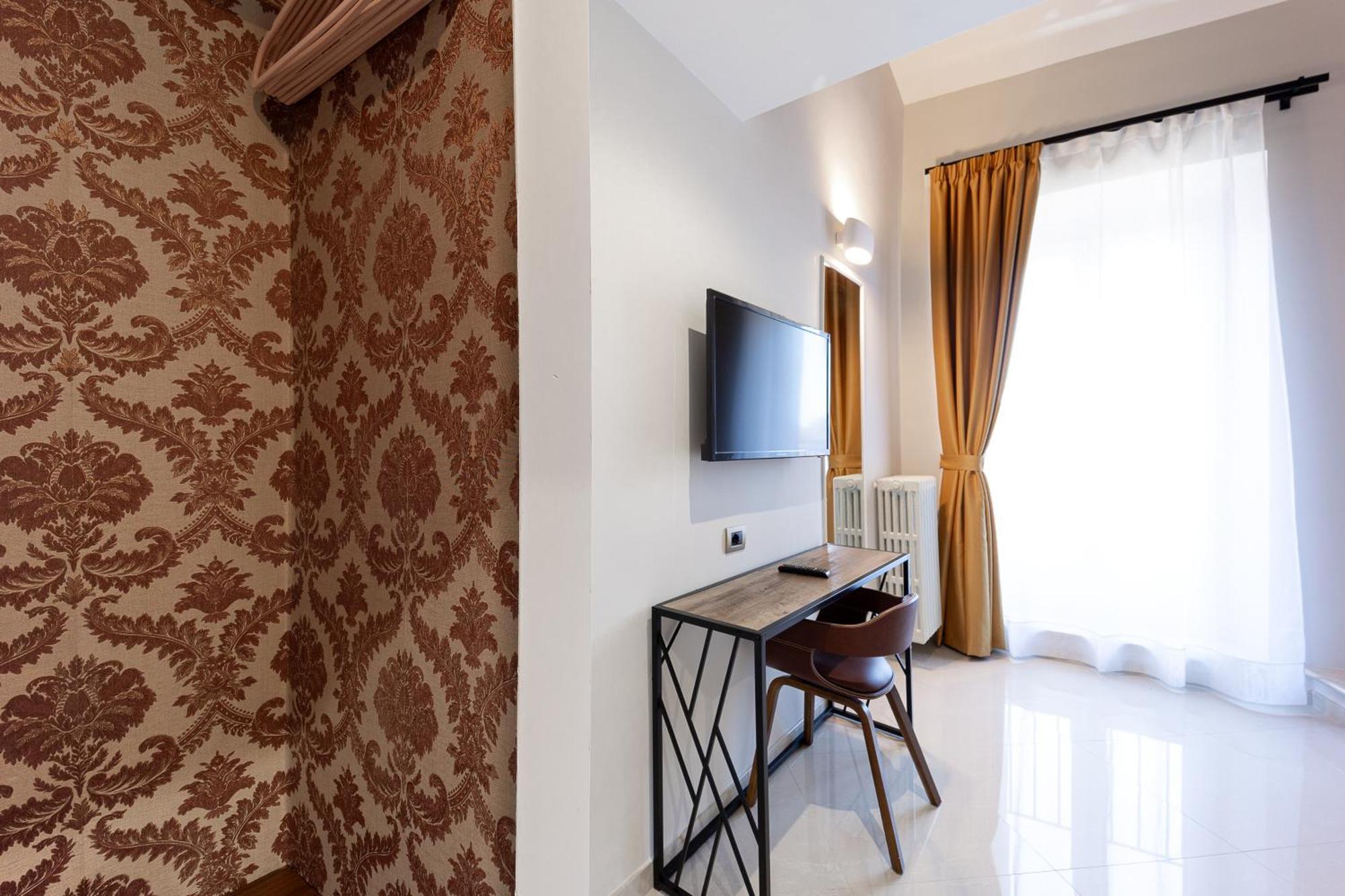 Dimora Cardinal Moroni Hotel Rome Exterior photo