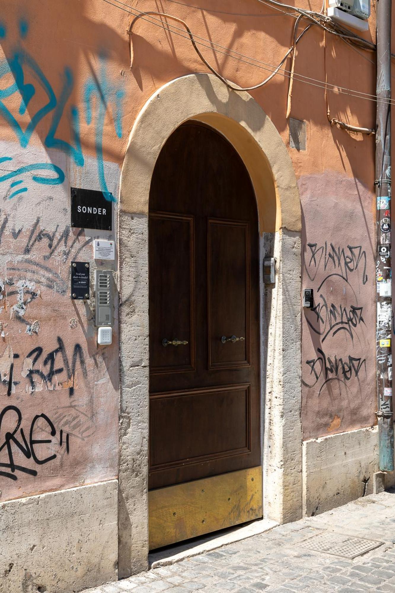 Dimora Cardinal Moroni Hotel Rome Exterior photo